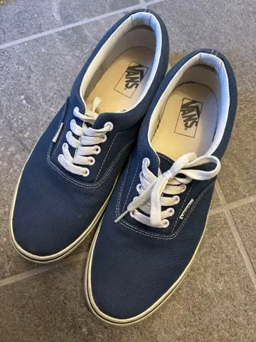 VANS 네이비 스니커즈