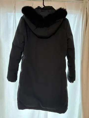 Cape Heights 블랙 다운 자켓 M