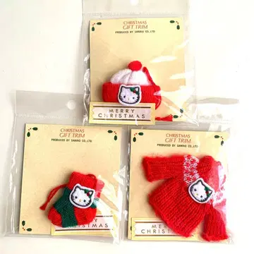 미사용 새상품 헬로키티 크리스마스 오너먼트 기프트 트랩핑 3세트
