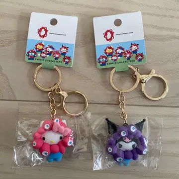 산리오 헬로키티 쿠로미 변신 입체 마스코트 컬러 키링