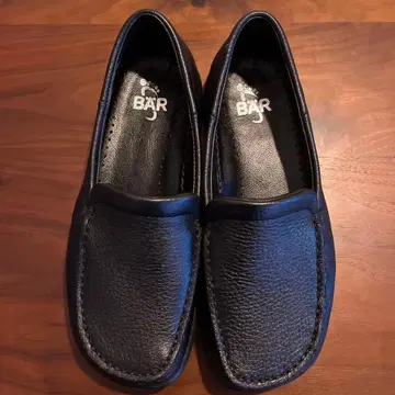 BAR 블랙 가죽 로퍼