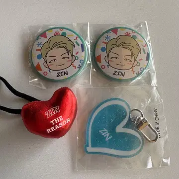 진 캔뱃지 머리끈 라메 네임 키링