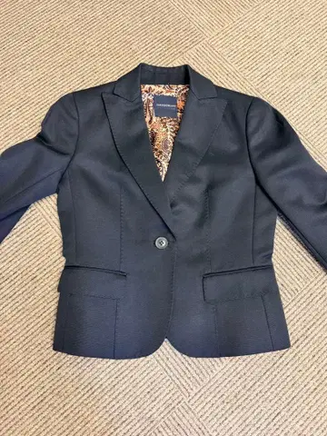 투모로우랜드 실크울 블랙 테일러드 자켓