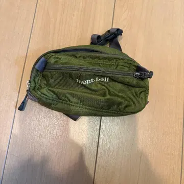 몽벨 바디백 올리브 그린
