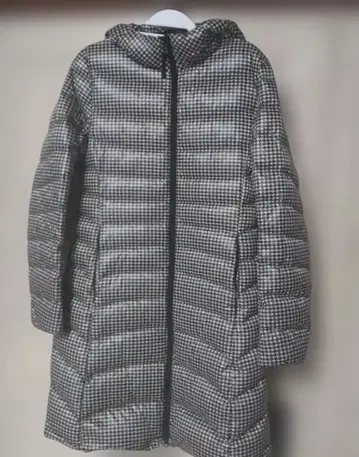 유니클로 하운드 투스 패턴 후드 부착 다운 자켓