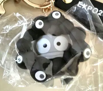 오사카 엑스포 한정판 한교동 블랙 미야쿠미야쿠 산리오 입체 키링