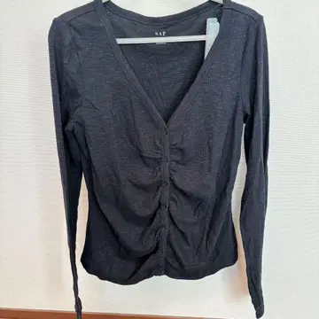 새상품급 GAP 블랙 V넥 긴팔 M 가디건 개더