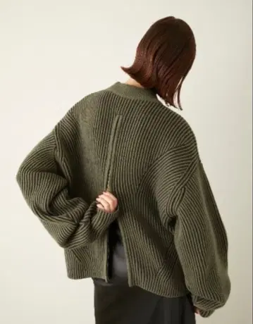 새상품급 LA PEAU DE GEM 백지퍼 오버 니트 블랙