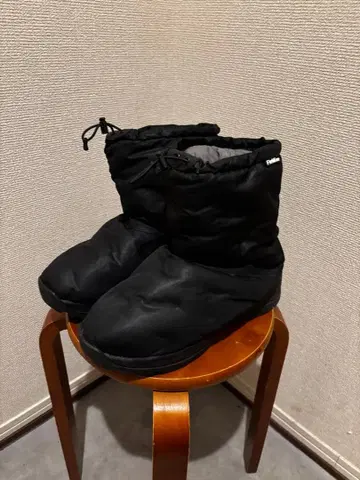 블랙 부츠 워크맨