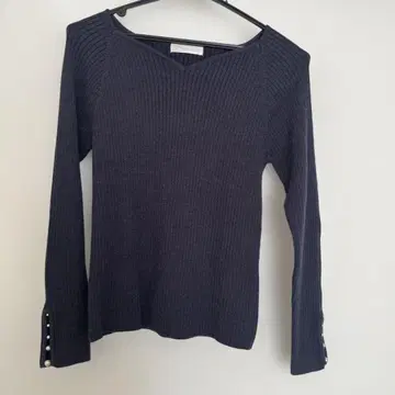 리브 편직 네이비 컬러 긴소매 상의