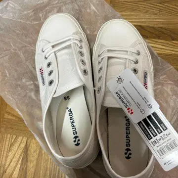 수페르가 24.5cm 화이트 스니커즈