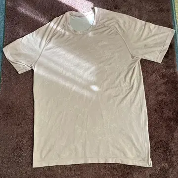 룰루레몬 메탈 벤트 테크 셔츠 M 사이즈