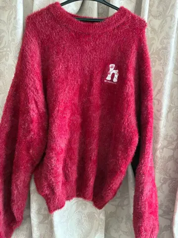 HTH 빨간색 긴팔 스웨터