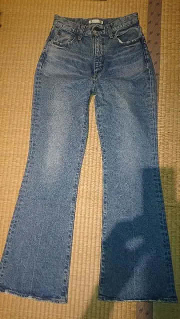 MOUSSY 마우지 MVS 플레어 부츠컷 데님 27인치