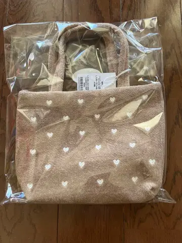 [ 미사용 새상품 ] 페이러브라리 하트 토트백 베이지