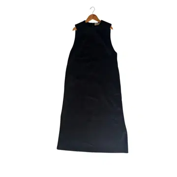 새상품급 카구레 울 슬리브리스 맥시 원피스 블랙