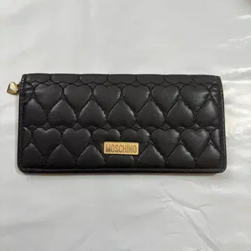[ 미사용 새상품 ] MOSCHINO 블랙 가죽 장지갑 하트 퀼팅 55