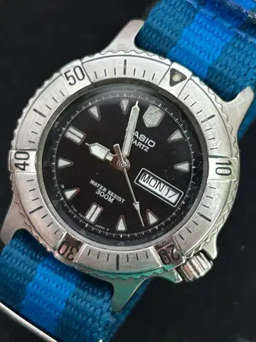 카시오 쿼츠 394. MD-900 작동 중