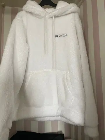 RVCA 플리스 후드티 화이트