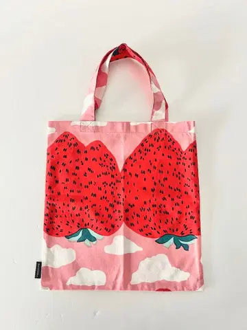 [ 새상품급 ] marimekko Mansikkavuoret 토트백