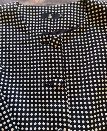 노카라 도트 코트