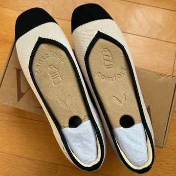 미사용 새상품 VIVAIA MARGOT 2.0 아이보리 x 블랙 플랫슈즈