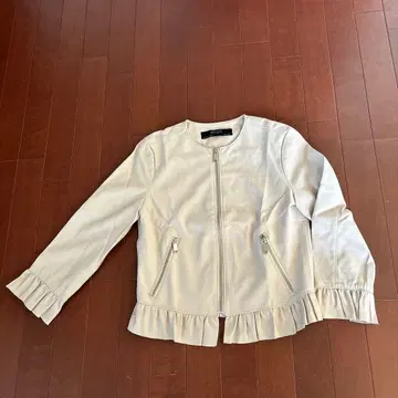 자라 베이직 프릴 가죽 자켓