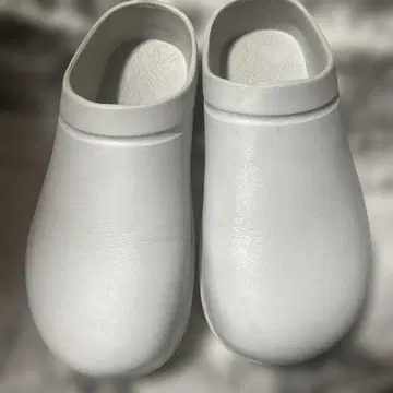 라쿠바키 RACBAKI 그레이 화이트 사보 샌들 24.5~25cm L