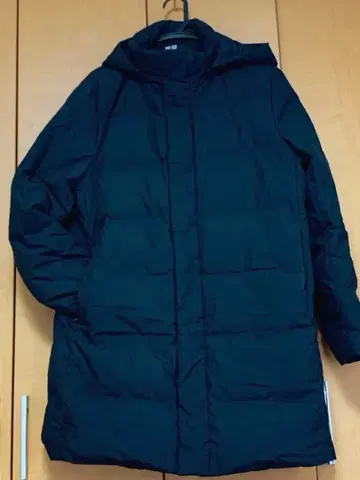 유니클로 남성용 심리스 다운 코트