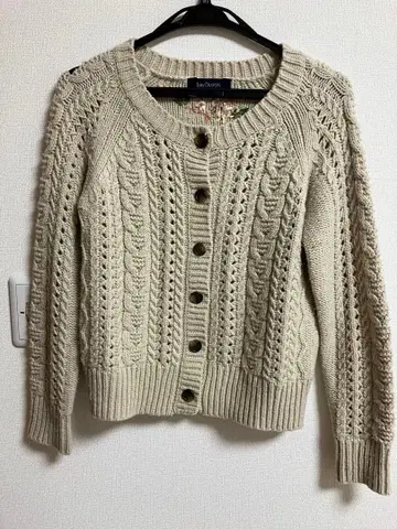 로이스크레용 베이지 수국 자수 케이블 니트 가디건 가을/겨울