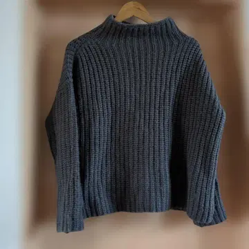 에붐에바 니트 풀오버