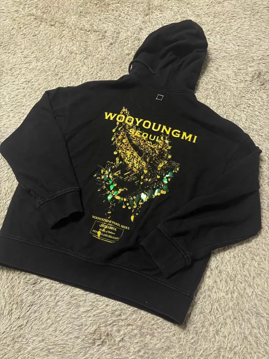 {46}Wooyoungmi Flower Hoodie