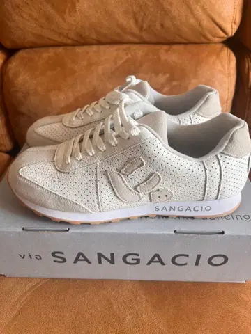 SANGACIO 스니커즈