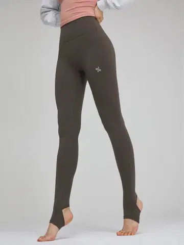 새상품 미착용 젝시믹스 레깅스 고리 레깅스 고스트 카키 L