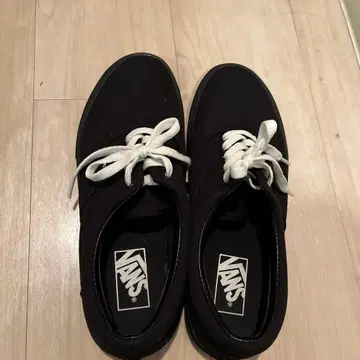 VANS 블랙 스니커즈