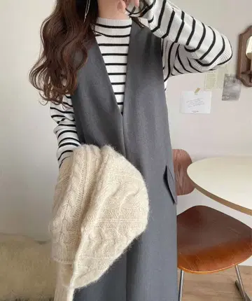 슬리브리스 포켓트 V넥 원피스