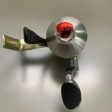 Zebco 33 스피닝 릴