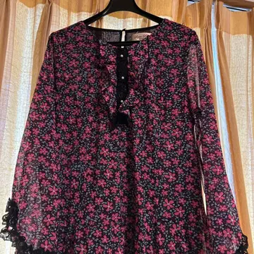 Super Beauty 꽃무늬 7부 소매 튜닉 42