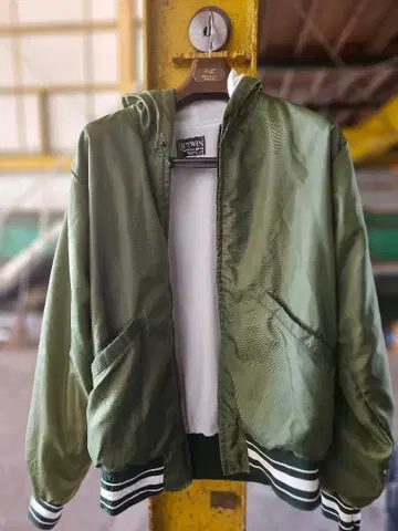 [ 초 레어 ] BUTWIN 후드 부착 나일론 자켓 M 미국제