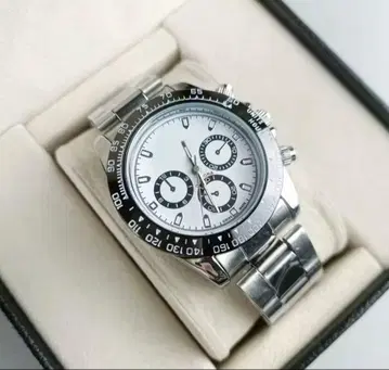 실버 크로노그래프 시계