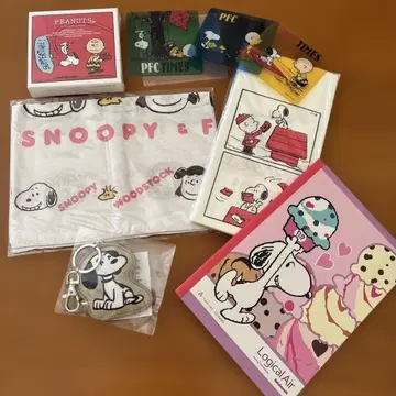 스누피 럭키백 외 여러가지 세트 키체인 등