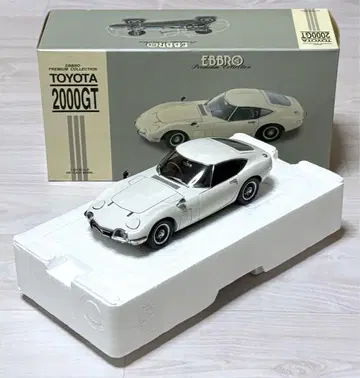 EBBRO 1/24 도요타 2000GT 프리미엄 컬렉션 화이트
