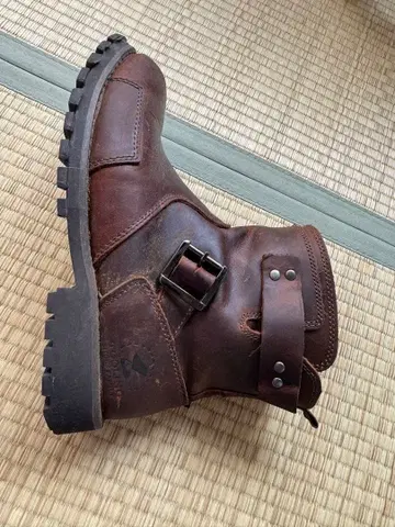 가죽 브라운 부츠 백 지퍼 포함