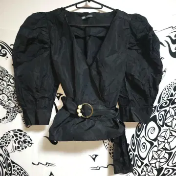 ZARA 블랙 V넥 퍼프 슬리브 블라우스 L (145)