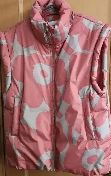 marimekko 마리메꼬 우니코 다운 베스트 S