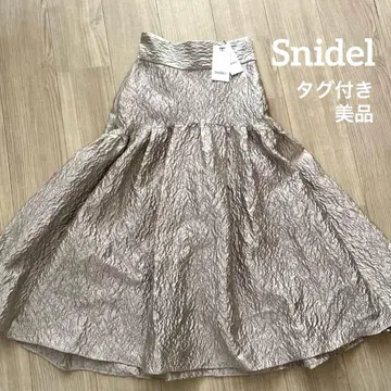 [택 포함 새상품급] Snidel 스나이델 그레이지 플레어 스커트