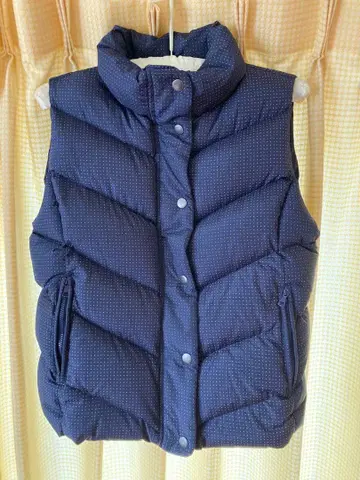 [ GAP ] 네이비 다운 베스트 M 사이즈