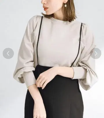 [ 미사용 ] 어반 리서치 퍼프 슬리브 상의