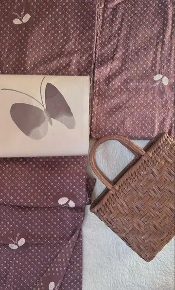 미사용 시보리 나비가 귀여운 코몬 순수 실크