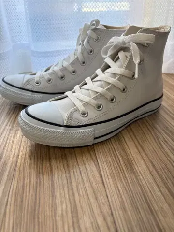 컨버스 하이컷 가죽 스니커즈